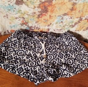 Kiss & Cry shorts